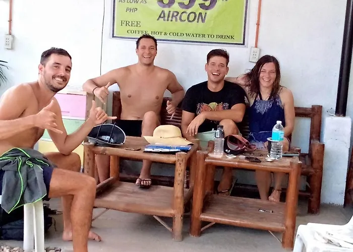 Cheri Backpackers Ostello