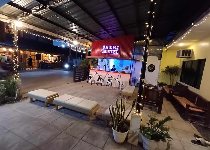 Cheri Backpackers Ostello