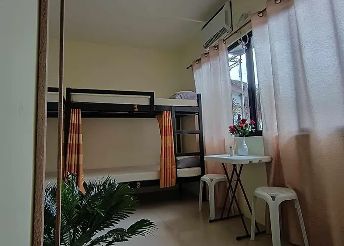 Cheri Backpackers Ostello