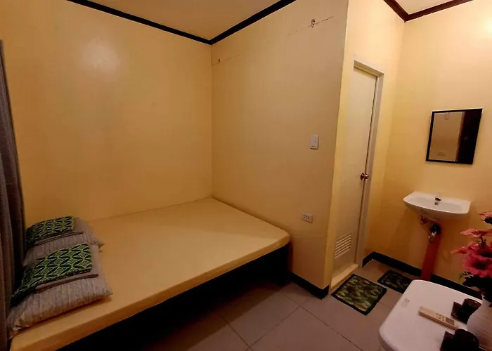 Cheri Backpackers Ostello *