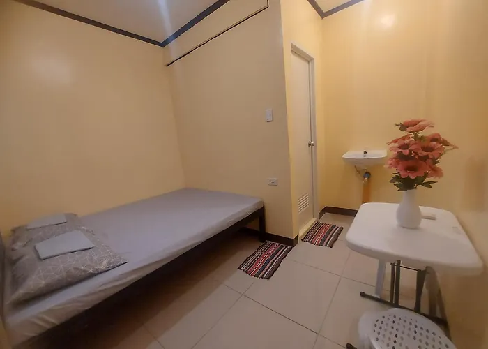 Cheri Backpackers Moalboal