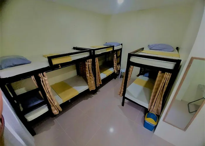 Cheri Backpackers Ostello Moalboal