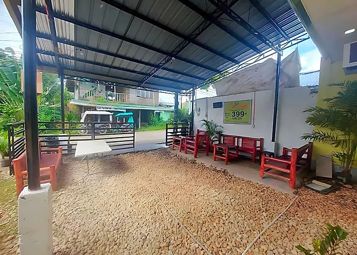 Cheri Backpackers * Moalboal
