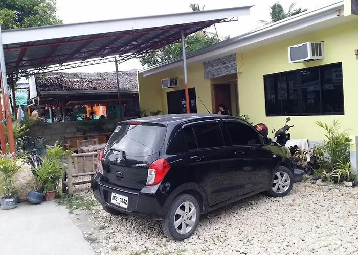 Cheri Backpackers *